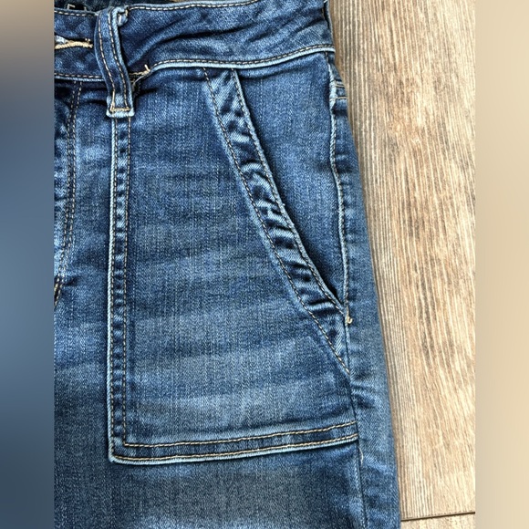 AE high rise crop jeans - Picture 2 of 4